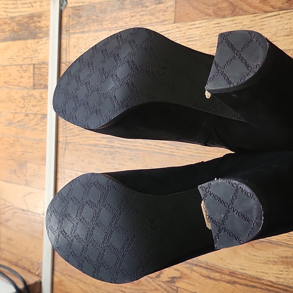 Vionic Black Ankle Booties - Picture 6 of 13